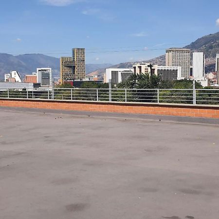Apartamento Cerca A Plaza Mayor Medellin Ngoại thất bức ảnh