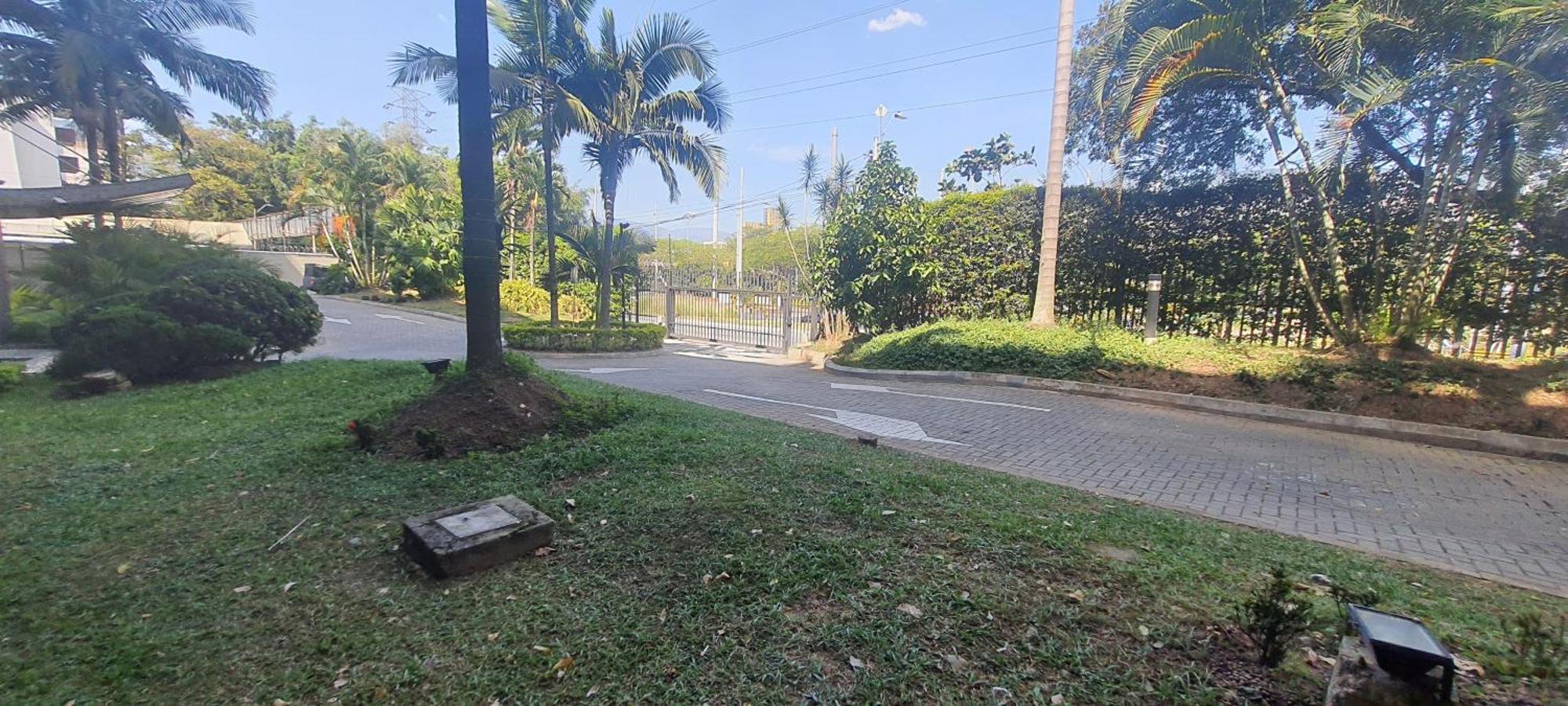 Apartamento Cerca A Plaza Mayor Medellin Ngoại thất bức ảnh
